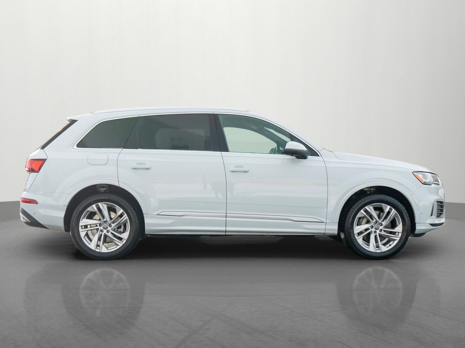 Used 2020 Audi Q7 2.0T Premium Plus w/ Premium Plus Package image 8