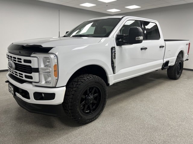 Used 2023 Ford F350 XLT image 5