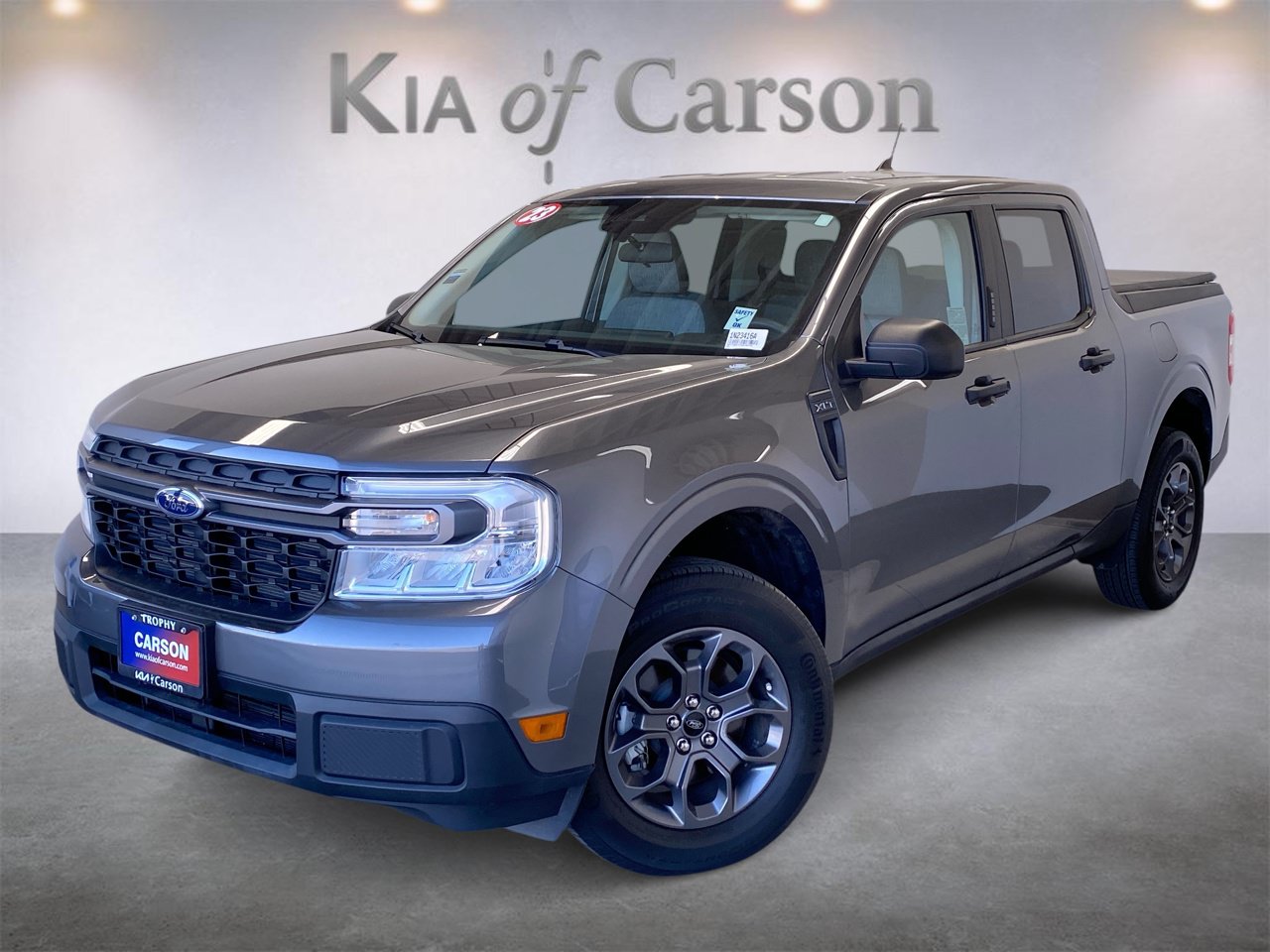Used 2023 Ford Maverick XLT FWD image 1