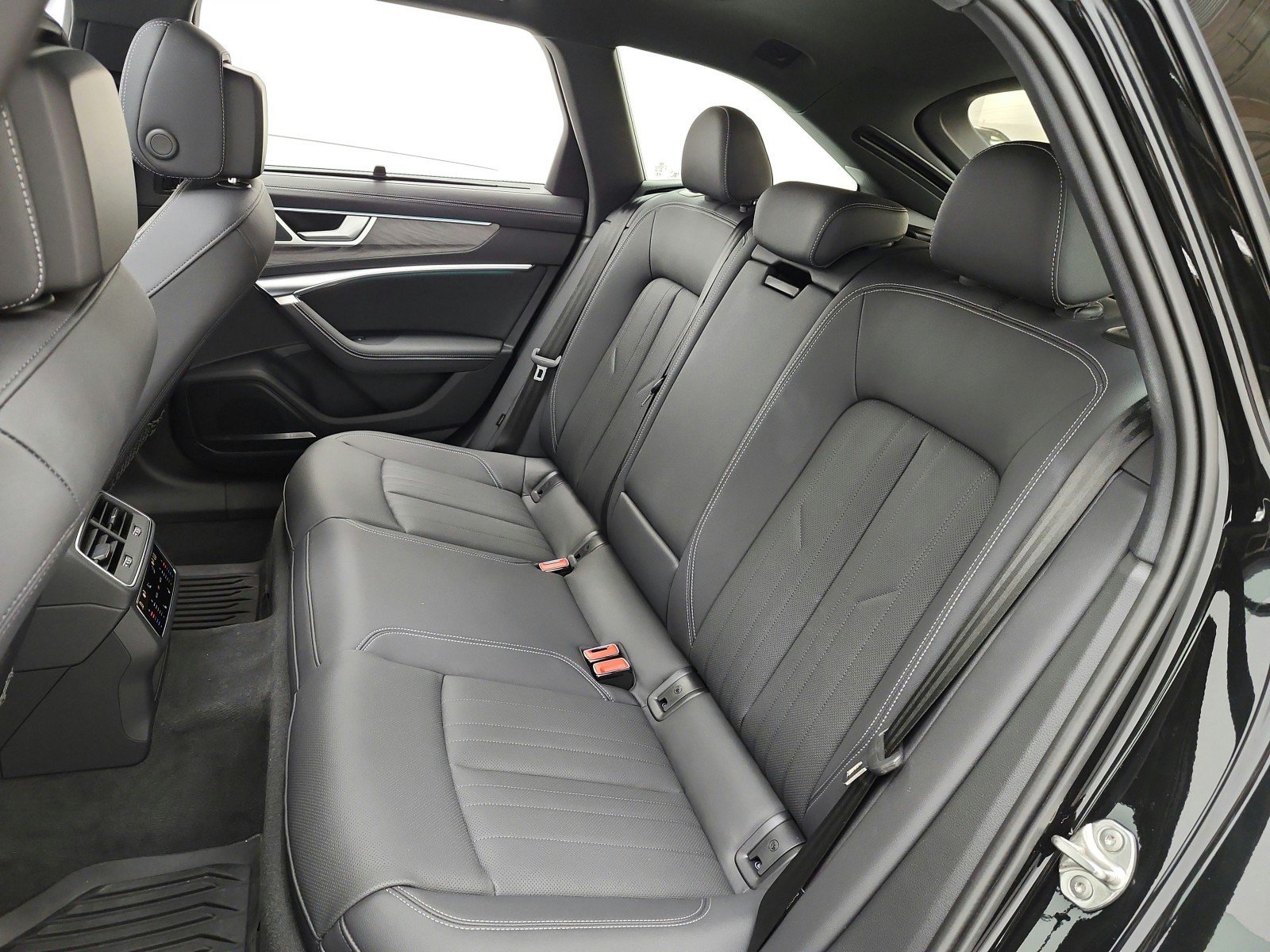 Used 2025 Audi A6 Premium Plus w/ Driver Assistance Package AWD/4WD image 16