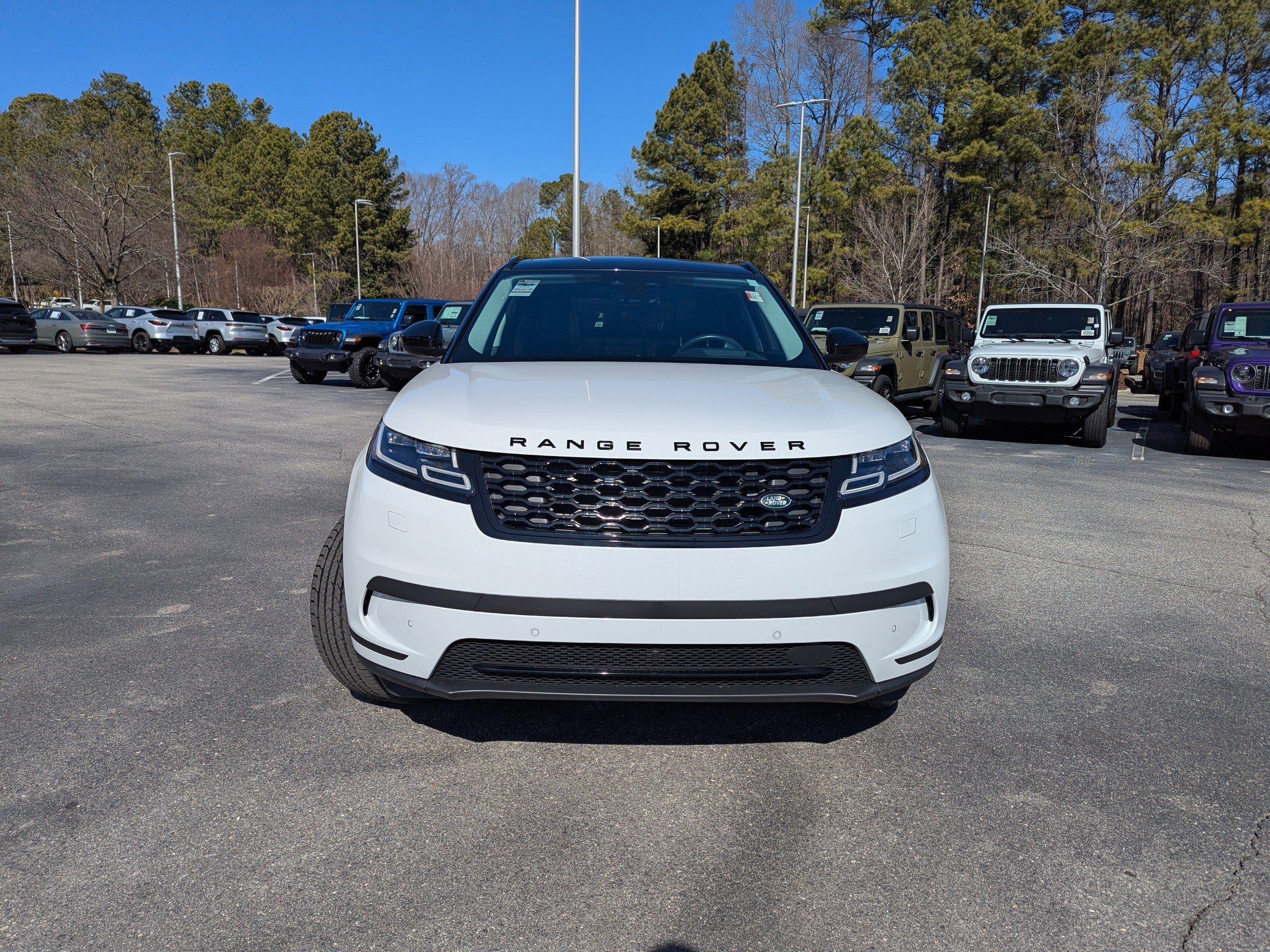 Used 2022 Land Rover Range Rover Velar S video 2