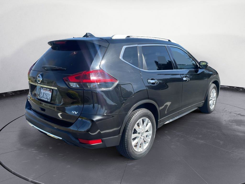 Used 2020 Nissan Rogue SV image 6