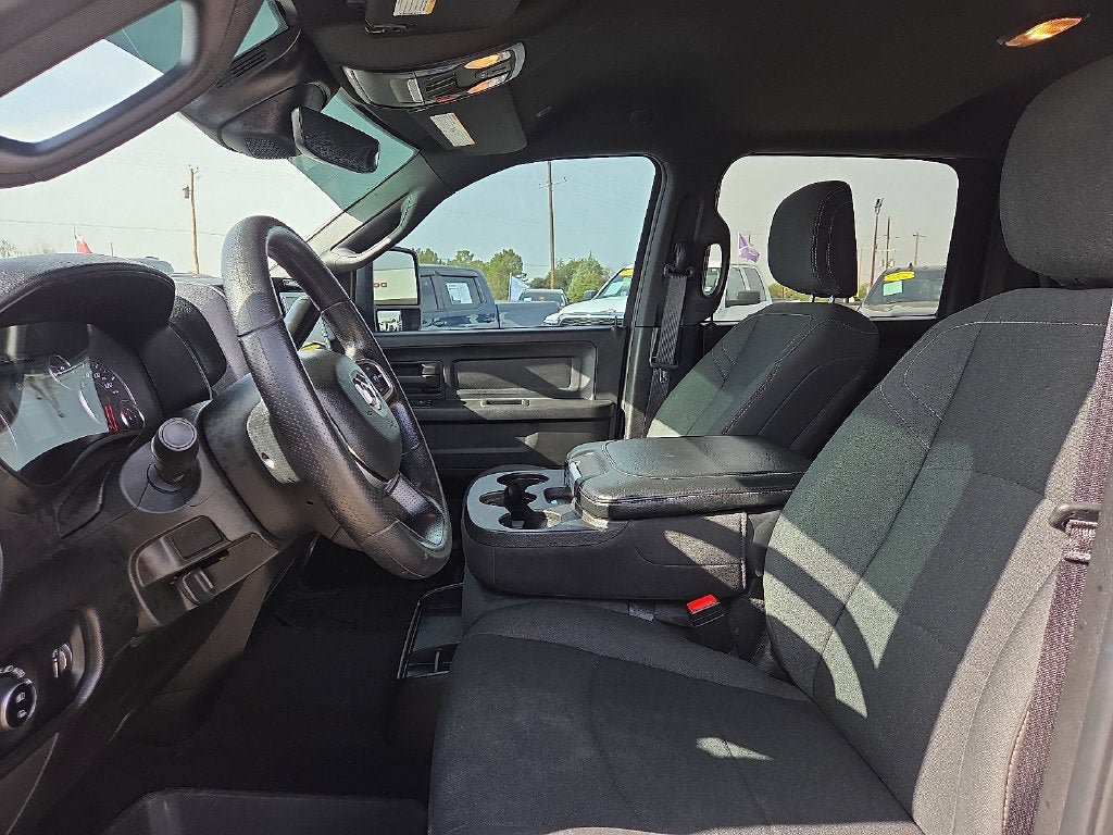 Used 2025 RAM 3500 Tradesman AWD/4WD image 23