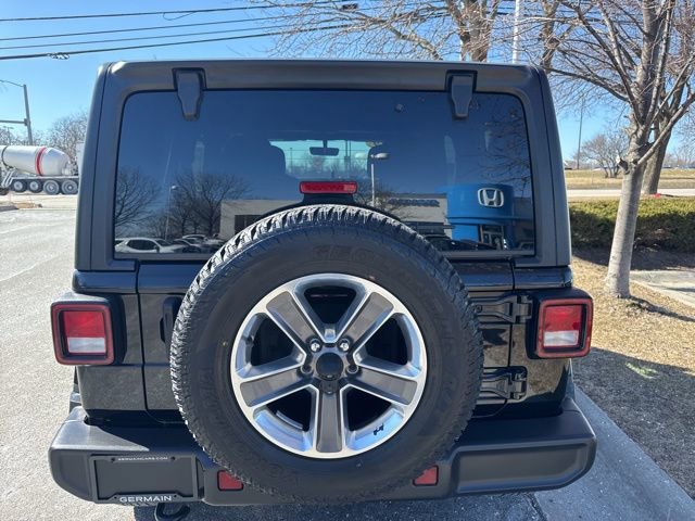 Used 2019 Jeep Wrangler Unlimited Sahara image 9