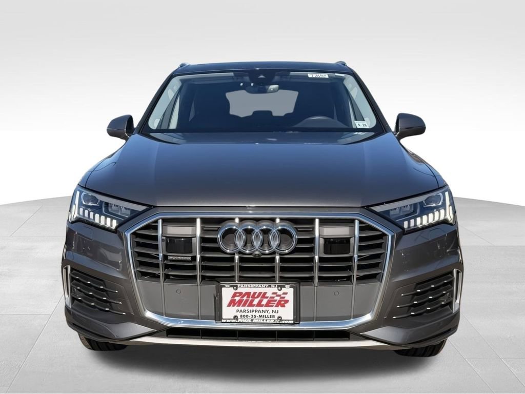 Used 2023 Audi Q7 2.0T Premium Plus w/ Premium Plus Package AWD/4WD image 2
