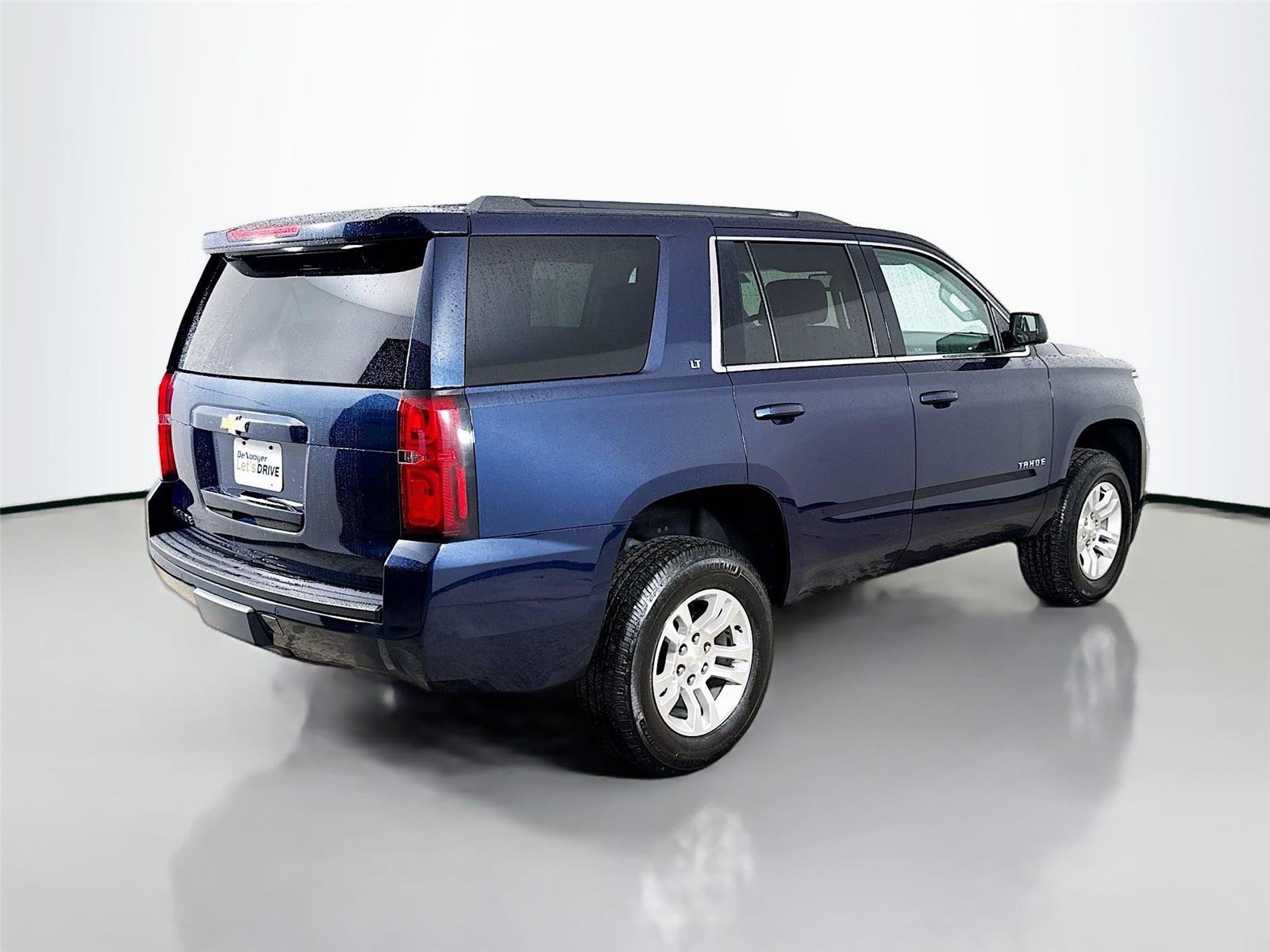 Used 2018 Chevrolet Tahoe LT AWD/4WD image 12