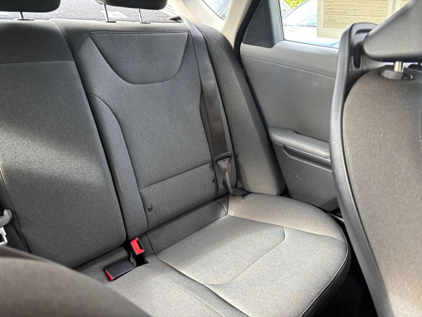 Used 2025 Kia K4 FWD image 36