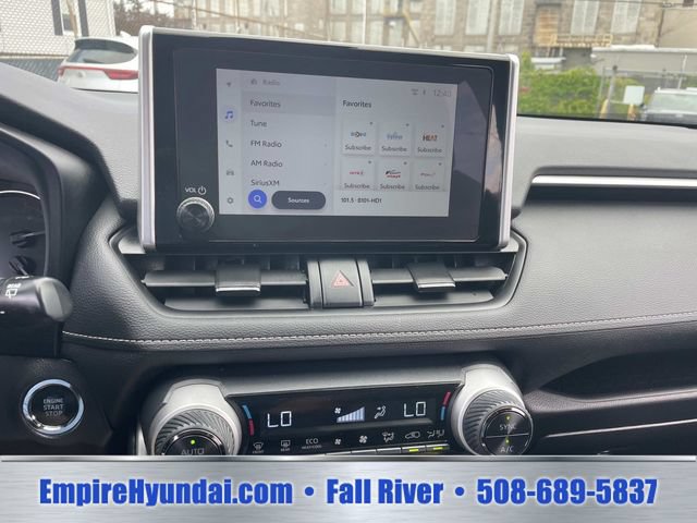Used 2025 Toyota RAV4 XLE AWD/4WD image 22