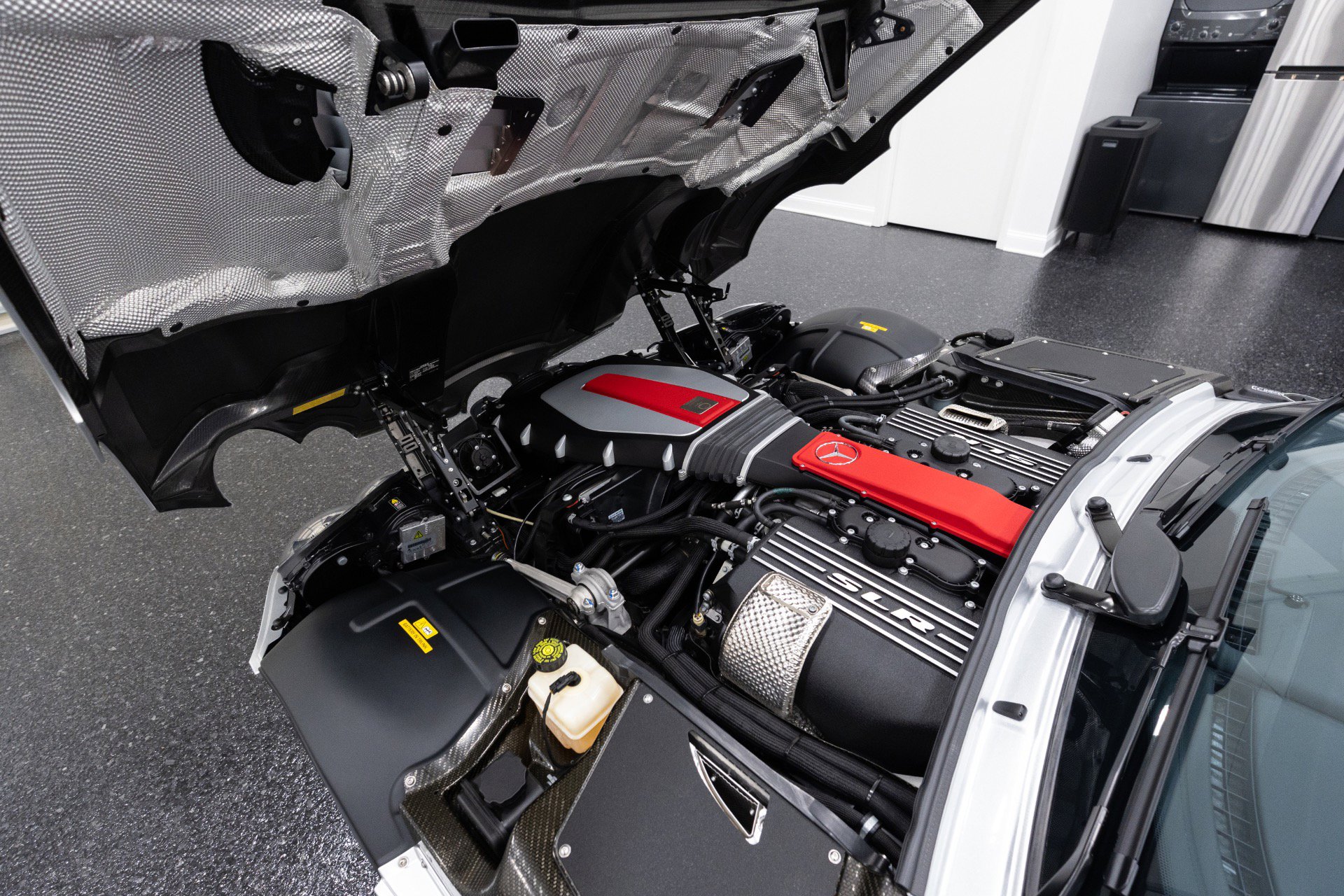 Used 2009 Mercedes-Benz SLR image 61