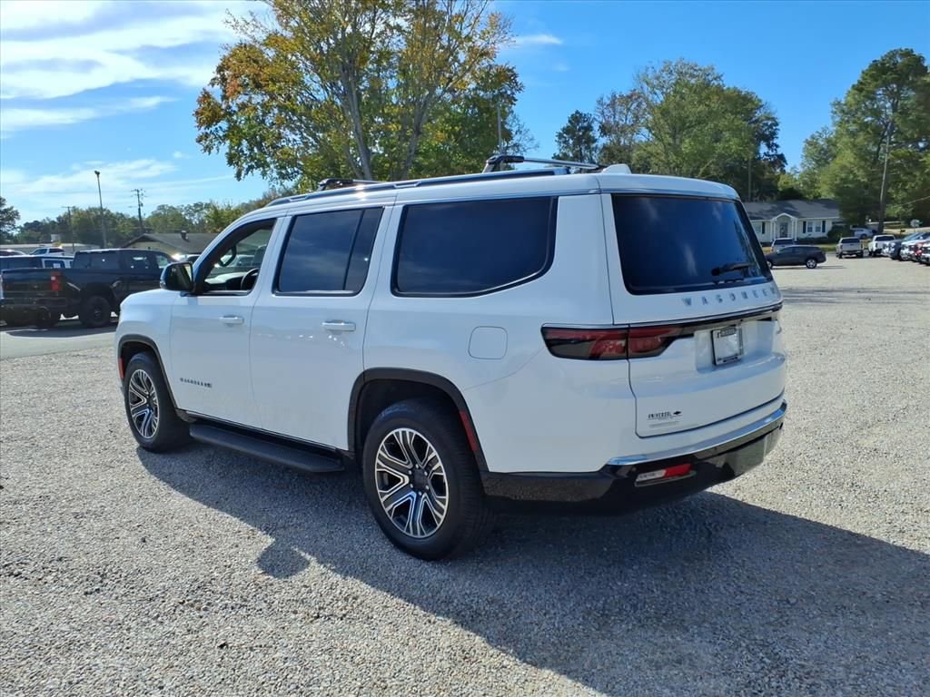 Used 2023 Jeep Wagoneer 4WD w/ Premium Group I image 5
