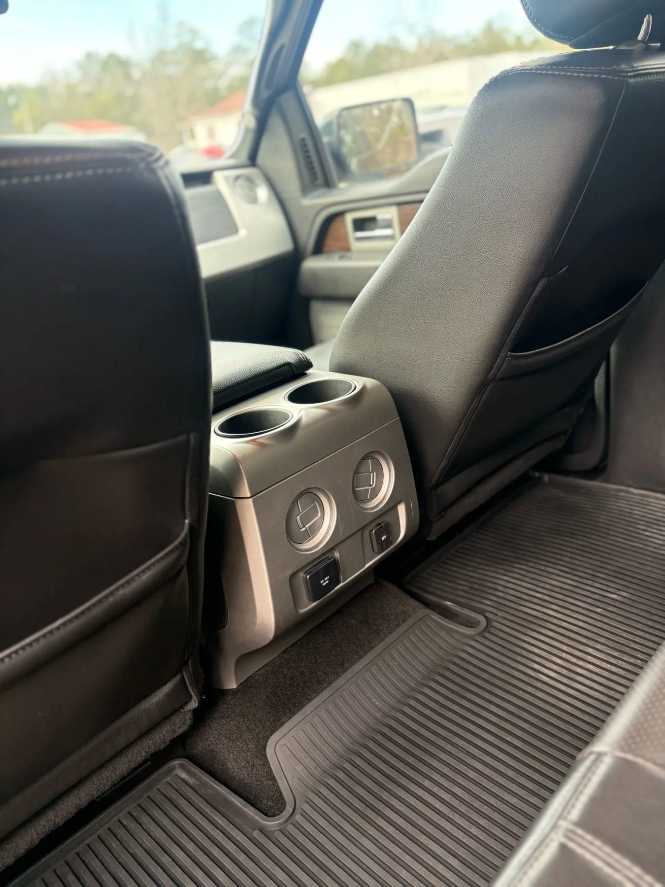 Used 2014 Ford F150 Lariat w/ Equipment Group 502A Luxury image 16