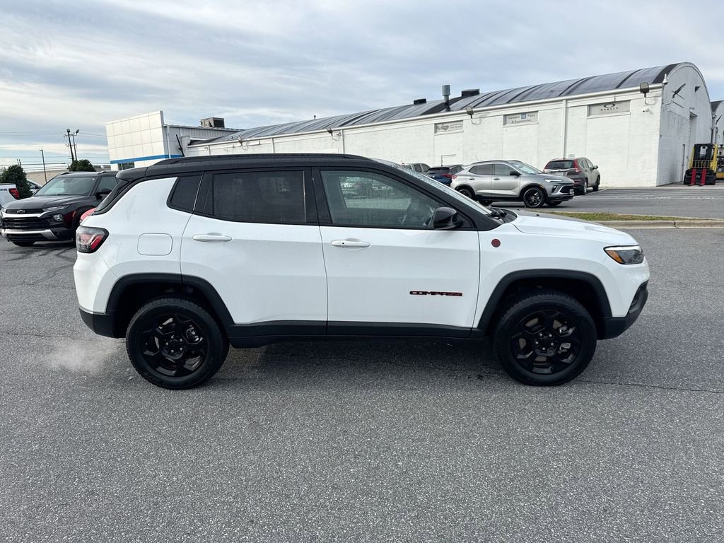 Used 2023 Jeep Compass Trailhawk w/ Trailhawk Elite Group image 7