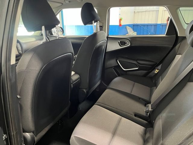 Used 2024 Kia Soul LX w/ Option Group 015 FWD image 18