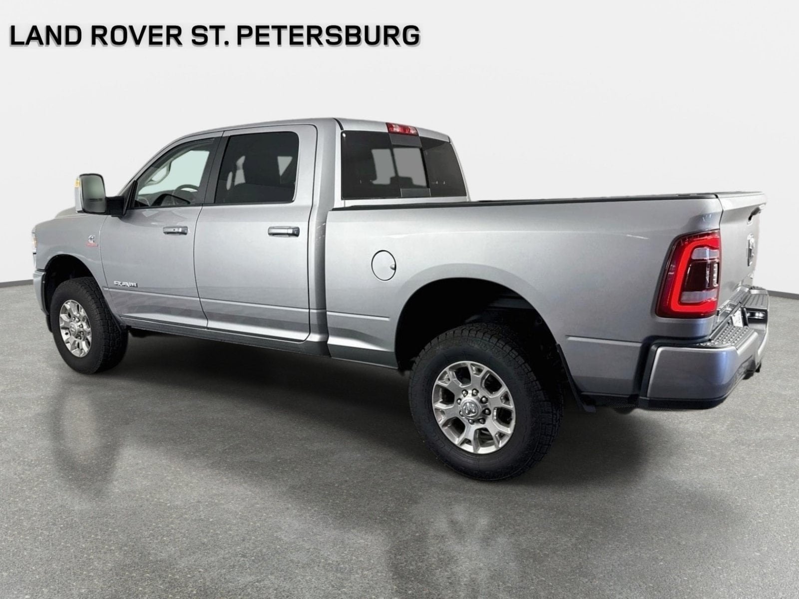 Used 2024 RAM 2500 Laramie w/ Safety Group AWD/4WD image 7