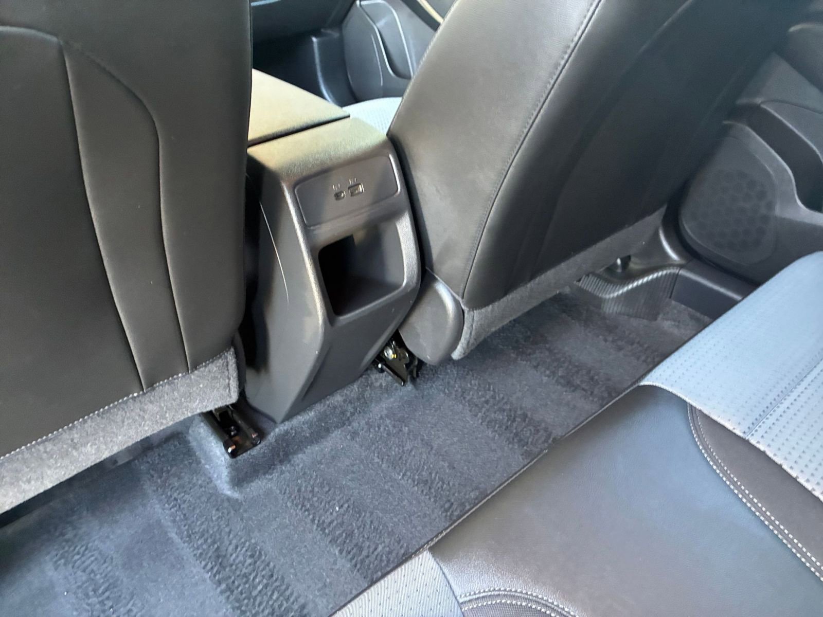 Used 2025 Chevrolet Trax LT image 23