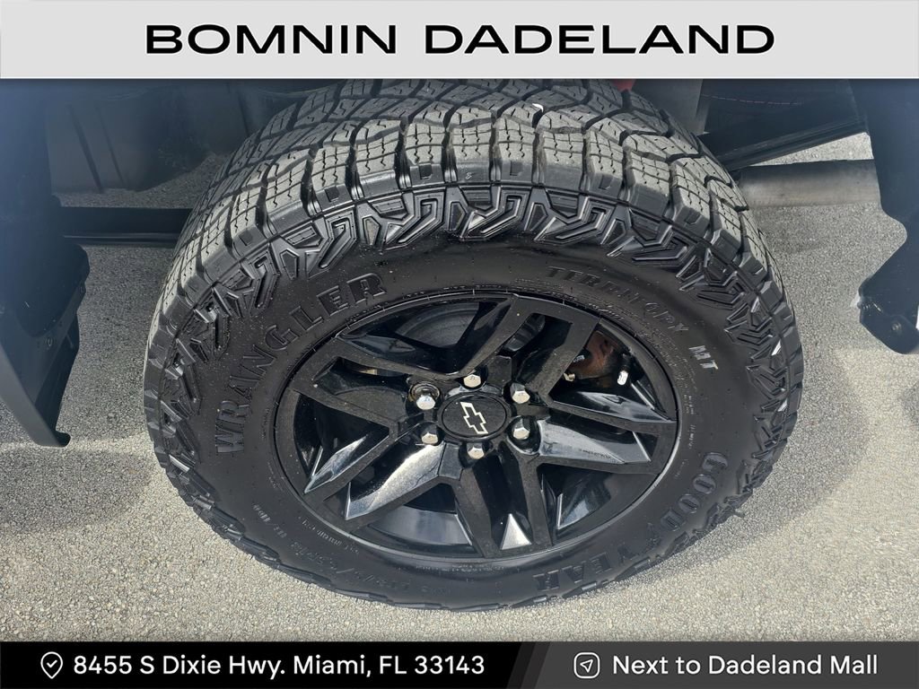 Used 2024 Chevrolet Silverado 1500 LT Trail Boss image 10