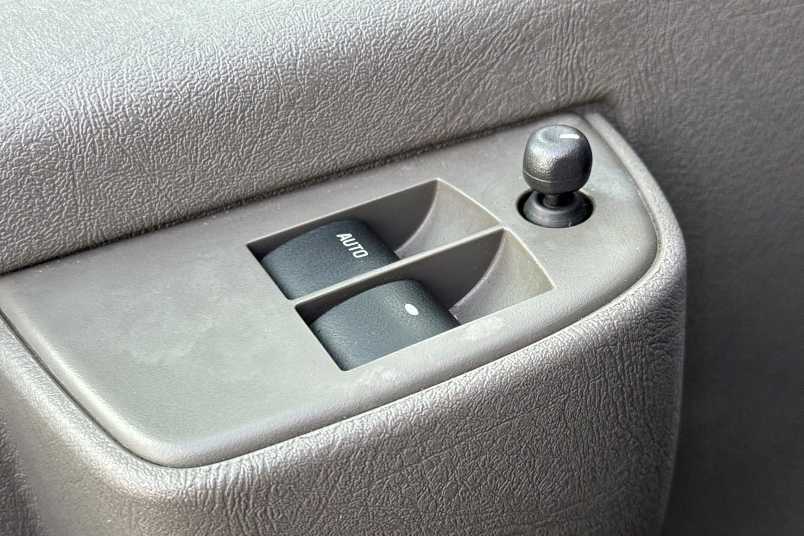 Used 2024 Chevrolet Express 2500 w/ Driver Convenience Package image 11