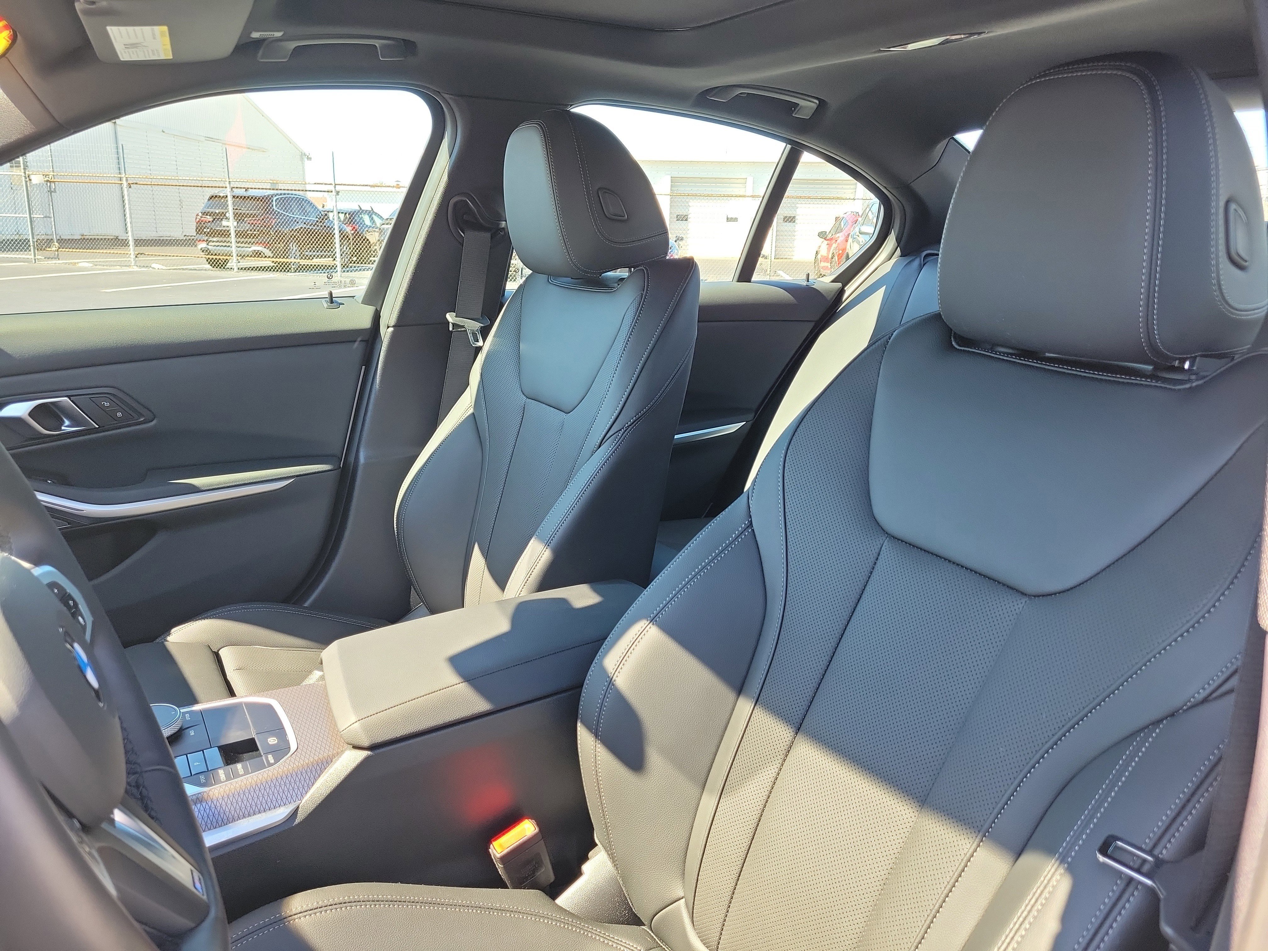 Used 2024 BMW 330i xDrive 330i xDrive image 21