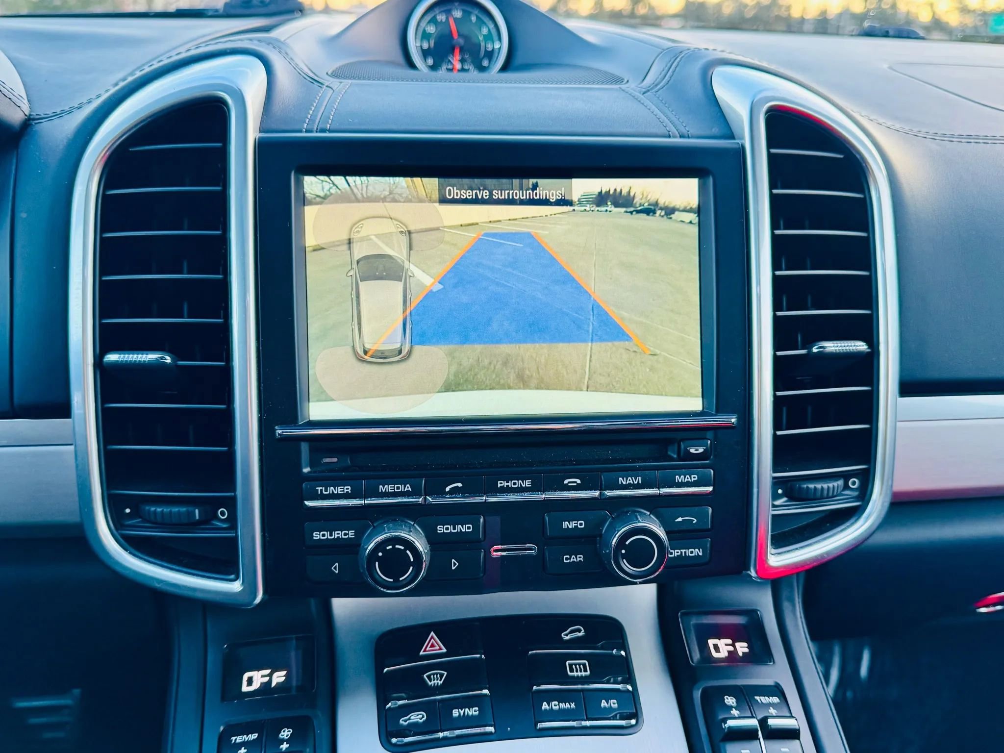 Used 2015 Porsche Cayenne Turbo image 65