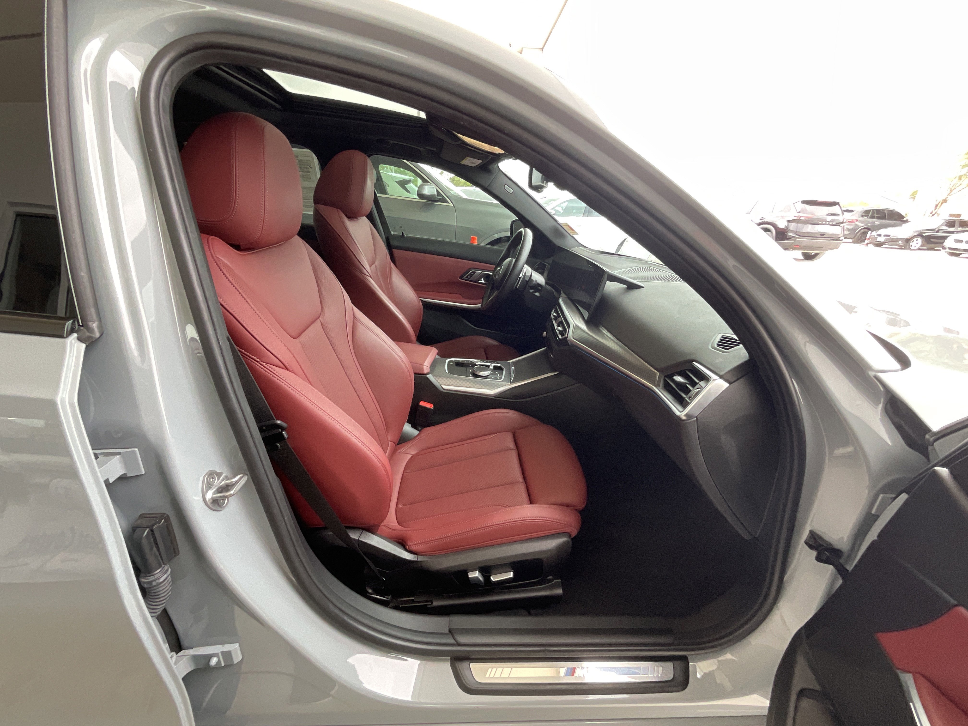 Certified 2023 BMW 330e w/ M Sport Package image 22