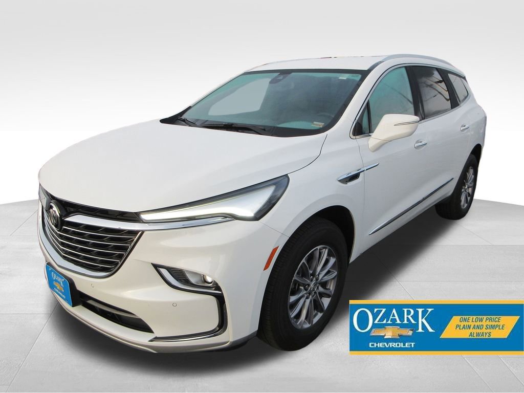 Used 2023 Buick Enclave Essence