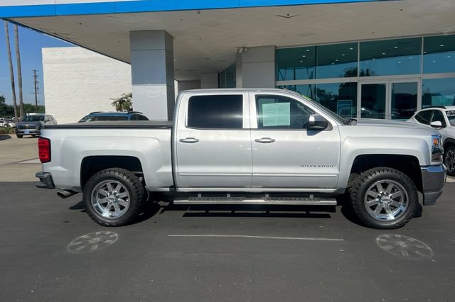 Used 2017 Chevrolet Silverado 1500 LT w/ LT Eassist Package RWD image 3
