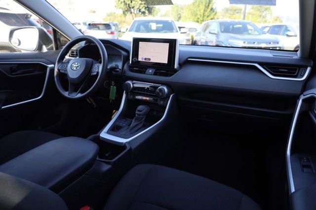 Used 2024 Toyota RAV4 LE image 34