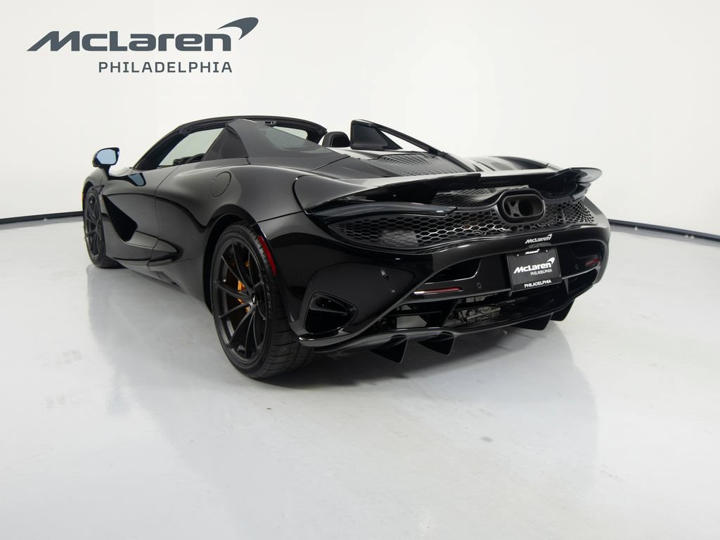 Used 2026 McLaren 750S Spider RWD image 8
