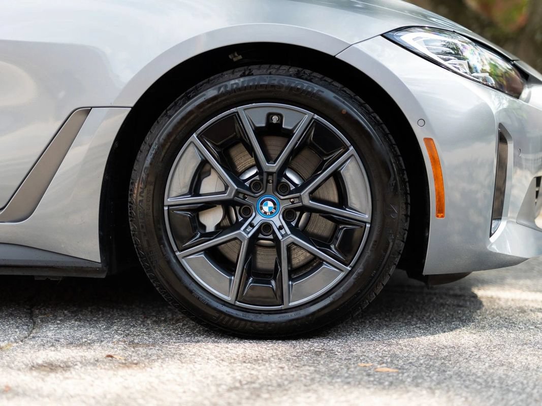 Used 2024 BMW i4 eDrive40 w/ Convenience Package RWD image 17