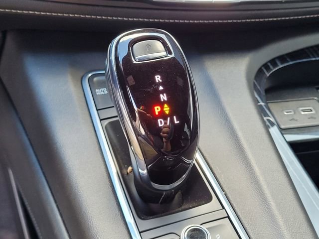 Used 2023 Cadillac Escalade ESV Sport AWD/4WD image 19