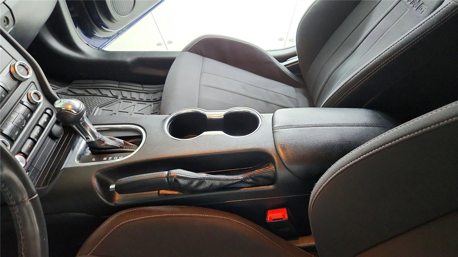 Used 2020 Ford Mustang GT w/ Black Accent Package RWD image 14