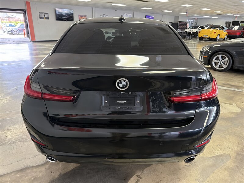 Used 2019 BMW 330i Sedan w/ Convenience Package RWD image 9