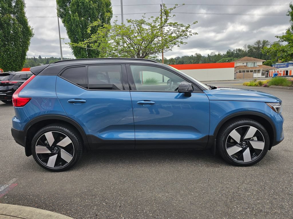Used 2023 Volvo XC40 Recharge Ultimate w/ Protection Package Premier AWD/4WD image 4
