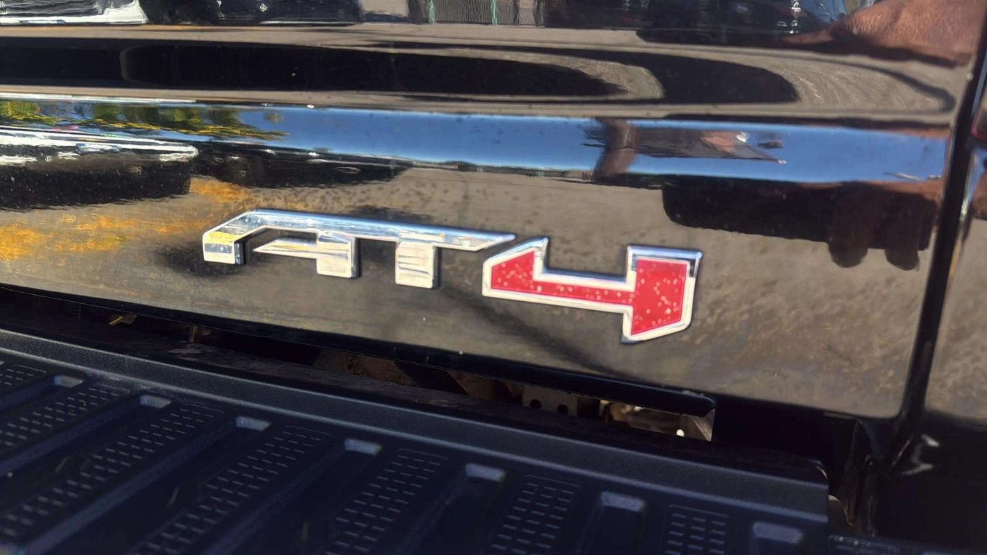 Used 2023 GMC Sierra 3500 AT4 w/ AT4 Preferred Package AWD/4WD image 22