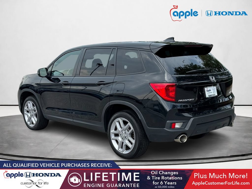 Used 2025 Honda Passport EX-L image 4