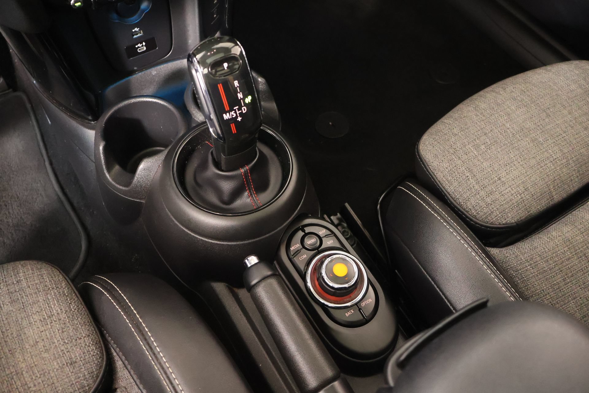 Used 2021 MINI Cooper S w/ Driver Assistance Package FWD image 9
