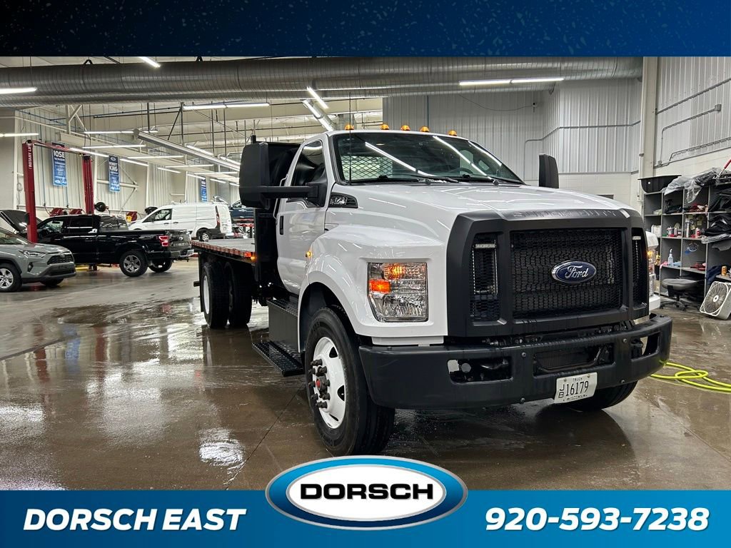 Certified 2022 Ford F750 2WD Regular Cab Super Duty image 4