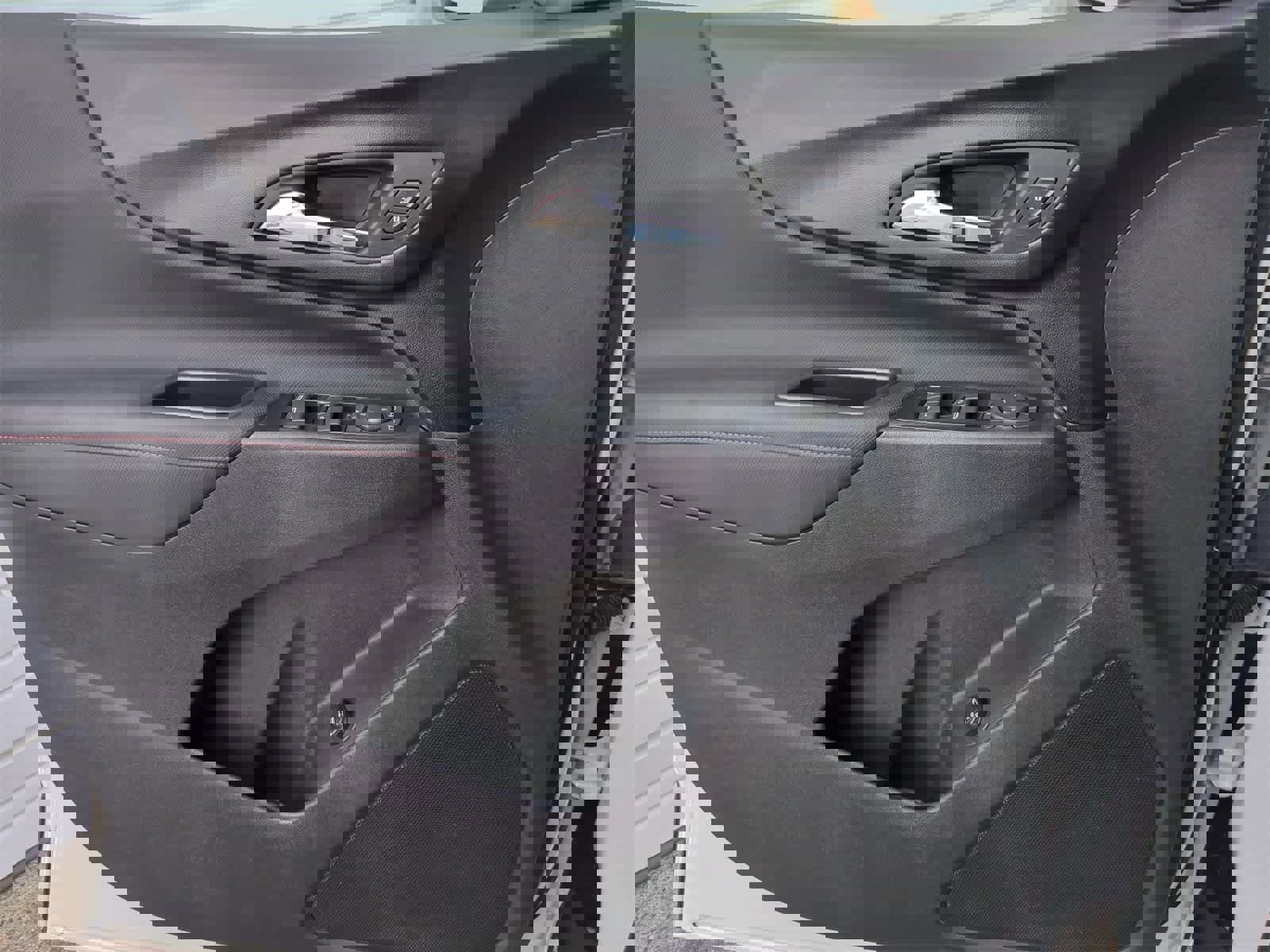 Used 2022 Chevrolet Equinox RS image 29