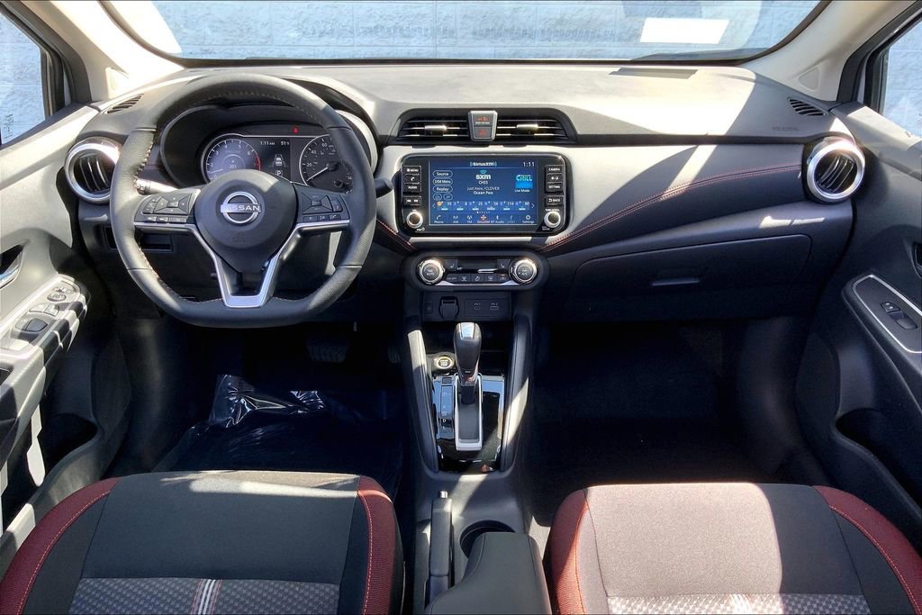 New 2025 Nissan Versa SR w/ Trunk Package image 5
