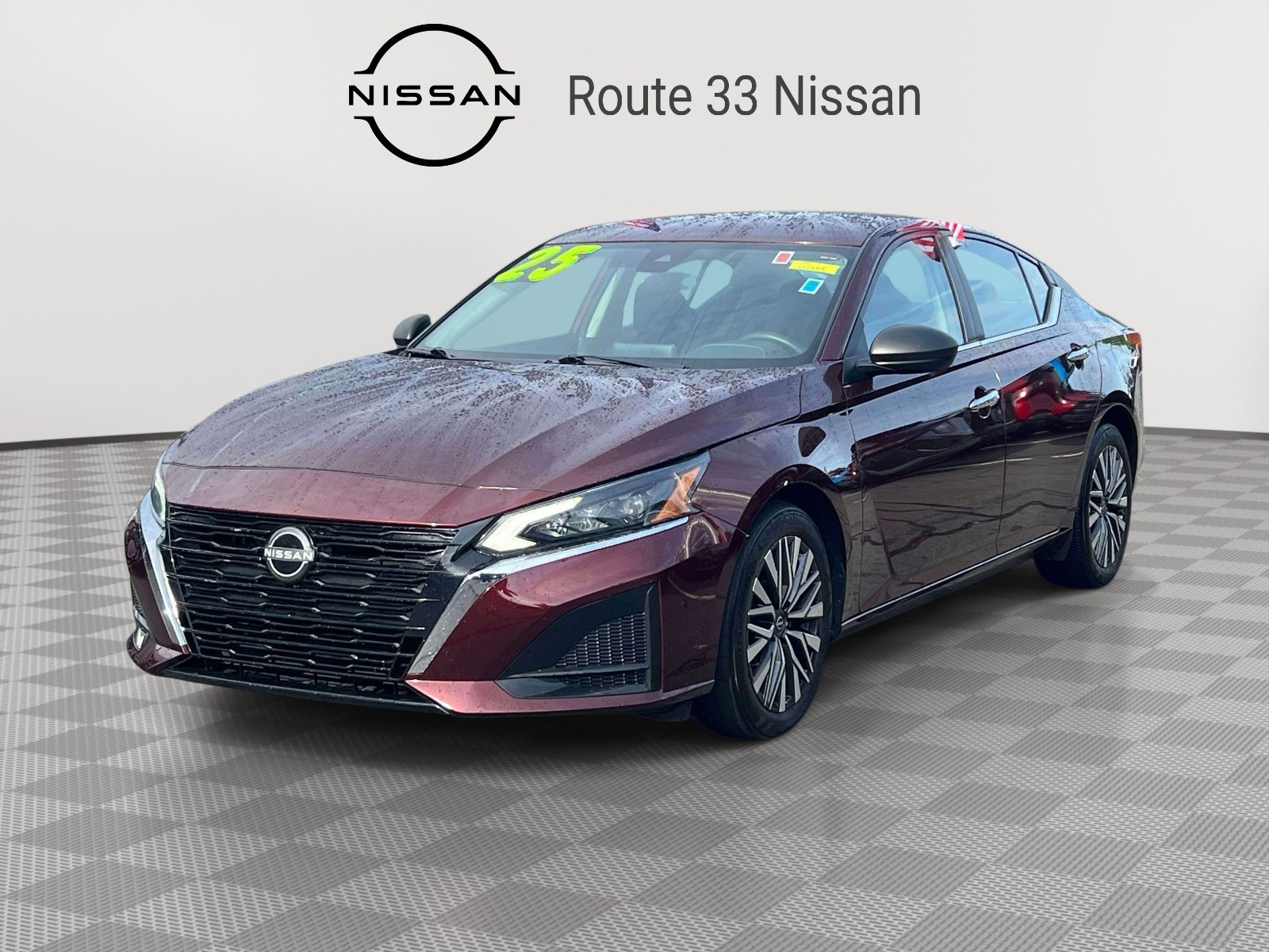 Used 2025 Nissan Altima 2.5 SV FWD image 2