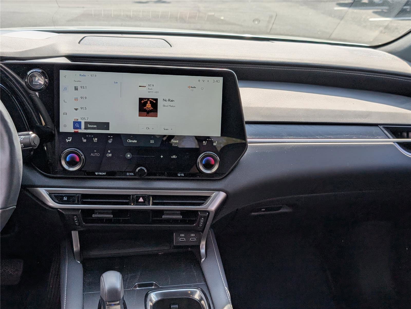 Used 2025 Lexus RX 350 Premium w/ Convenience Package image 18