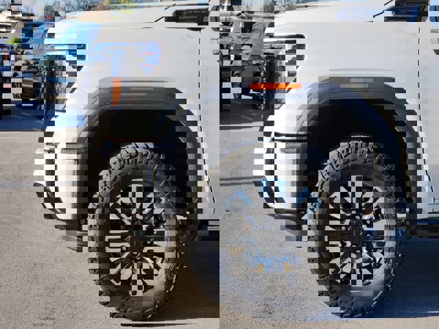 Used 2025 GMC Sierra 2500 Denali Ultimate image 8