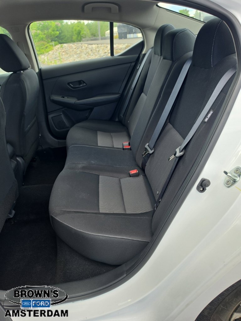 Used 2025 Nissan Sentra SV FWD image 9