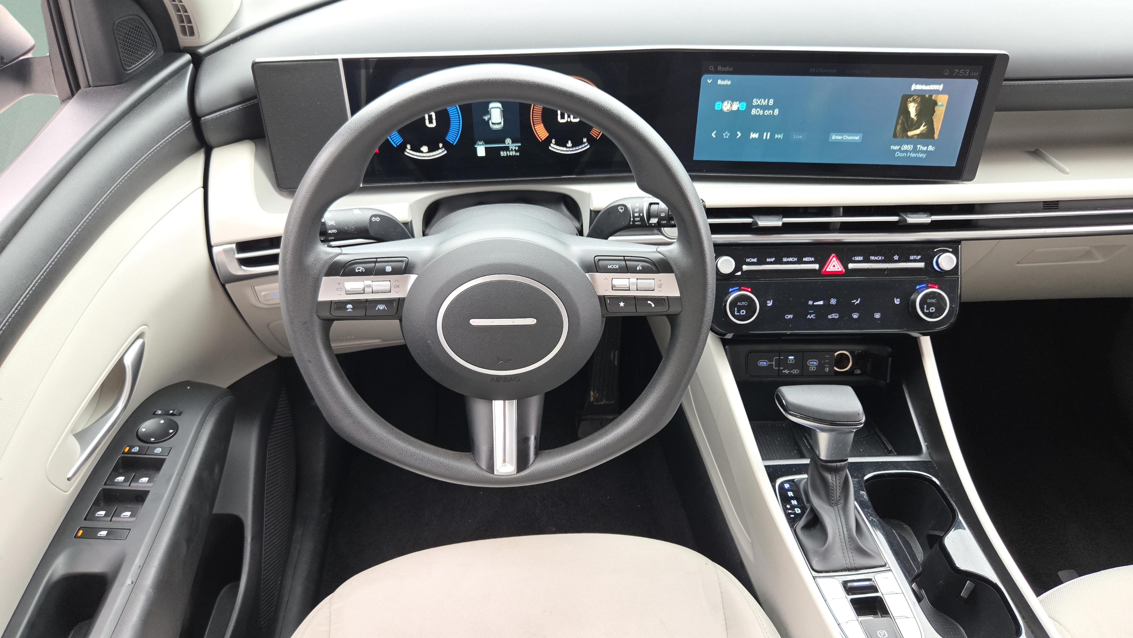 Used 2025 Hyundai Tucson SEL FWD image 11
