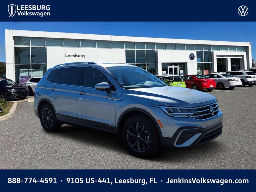 Used 2022 Volkswagen Tiguan SE w/ Panoramic Sunroof Package