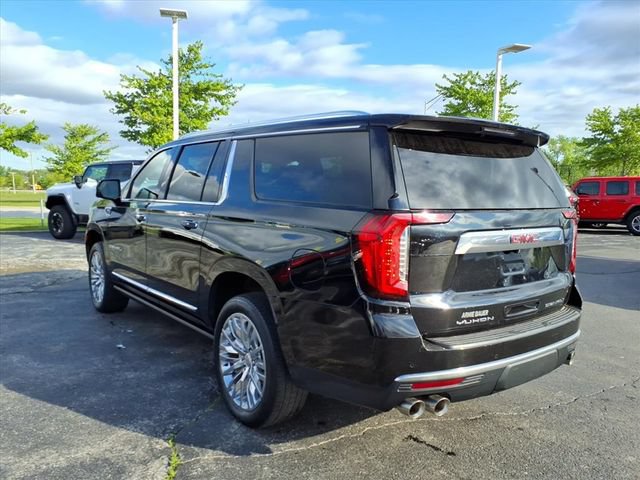 Used 2023 GMC Yukon XL Denali AWD/4WD image 11