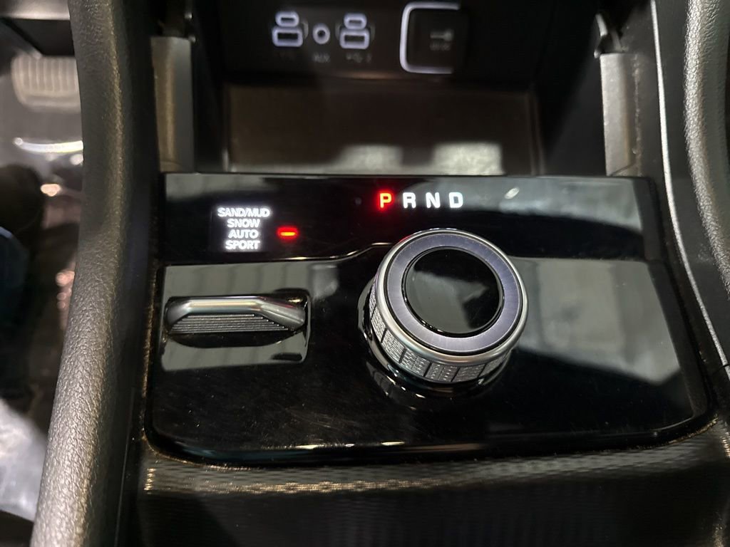 Used 2024 Jeep Grand Cherokee L Limited w/ Luxury Tech Group II image 35