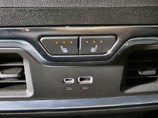 Used 2024 Chevrolet Silverado 1500 High Country w/ Technology Package AWD/4WD image 26