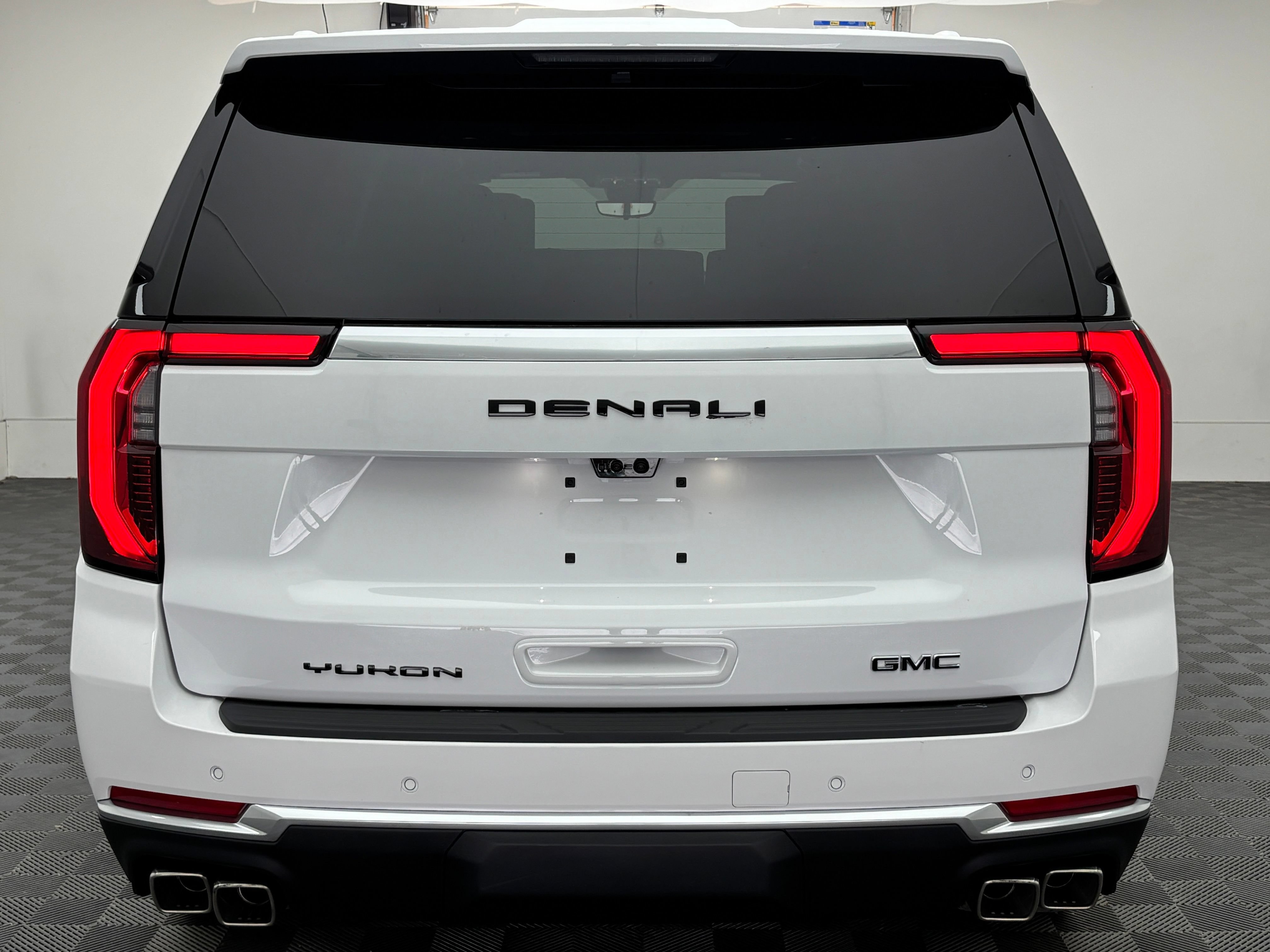New 2026 GMC Yukon XL Denali w/ Denali Reserve Package AWD/4WD image 12