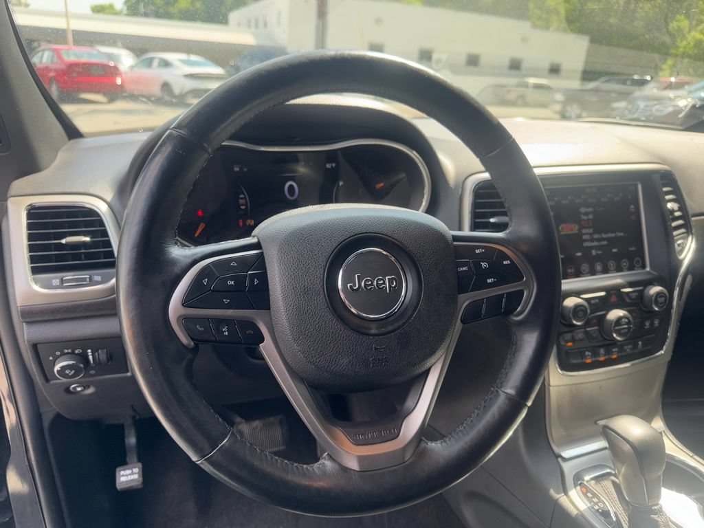Used 2018 Jeep Grand Cherokee Altitude AWD/4WD image 13